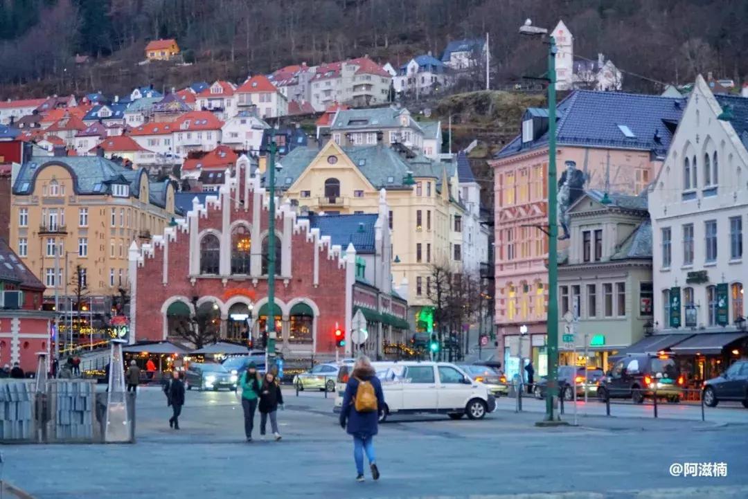 为了吃世界上最好吃的青花鱼，我飞去了挪威，光是捕捞船价值4亿