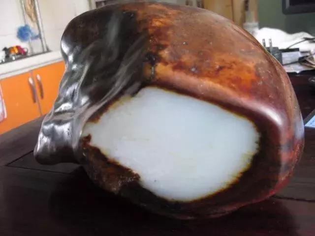 白玉俄料多少钱一斤,国内最大俄料白玉批发市场