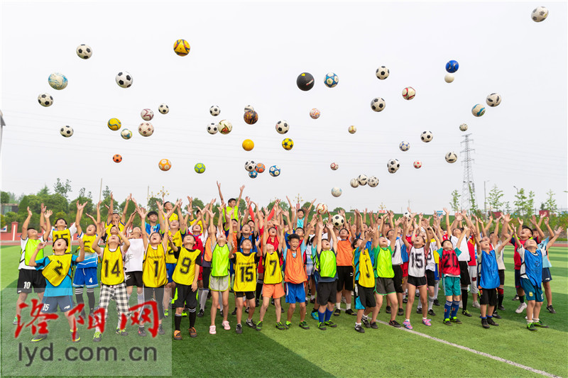 洛阳哪个足球场开放,洛阳有足球场吗