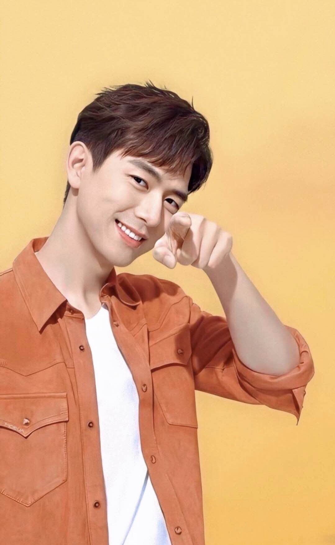 李现最新大片上演西装杀眼,李现的穿搭帅气