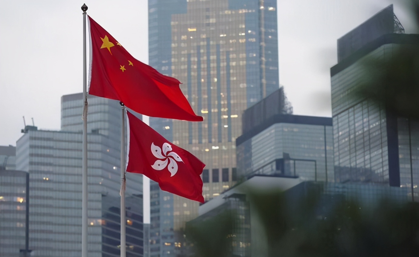 1984年，香港回归谈判陷入僵局，*小平邓**先发制人：必要时可以打仗