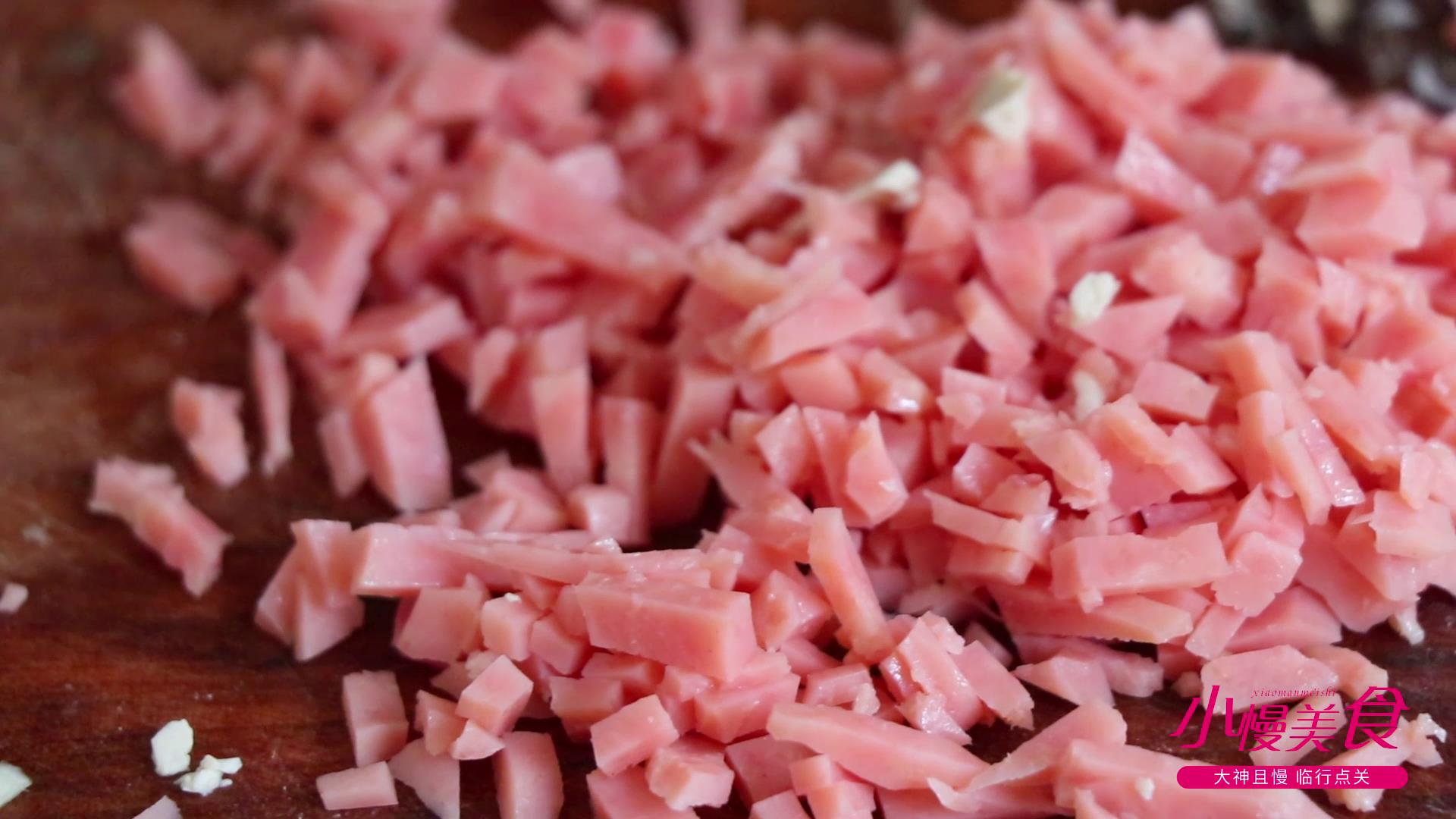 水煎包煎时水和面的比例是多少,水煎包的做法面糊和水比例