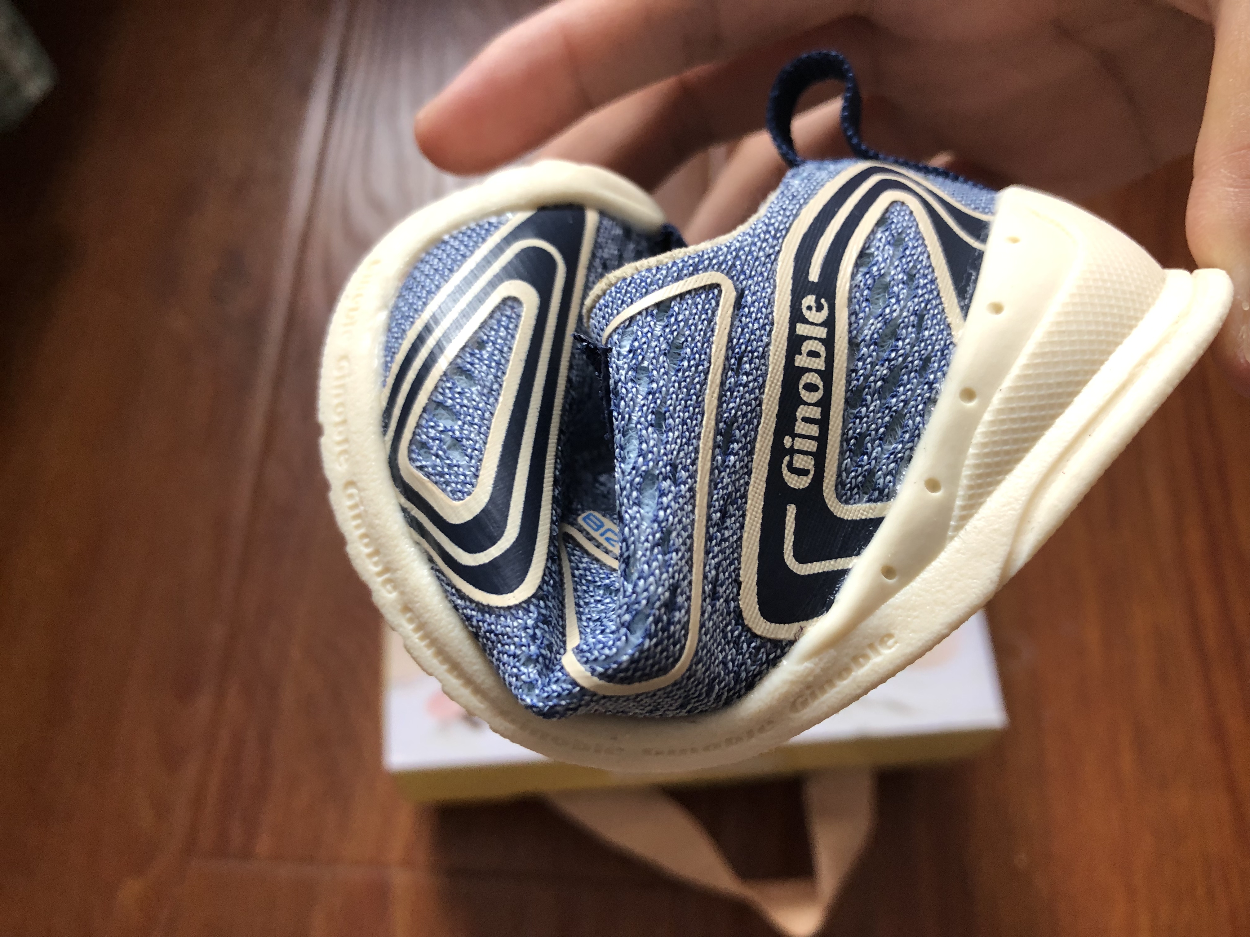 第一双学步鞋怎么选码,宝宝第一双学步鞋推荐