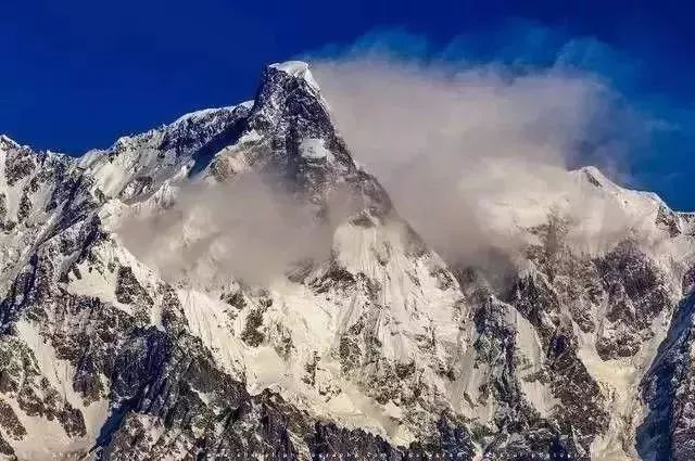 新疆喀什到巴基斯坦需要怎么过去,喀什通巴基斯坦公路