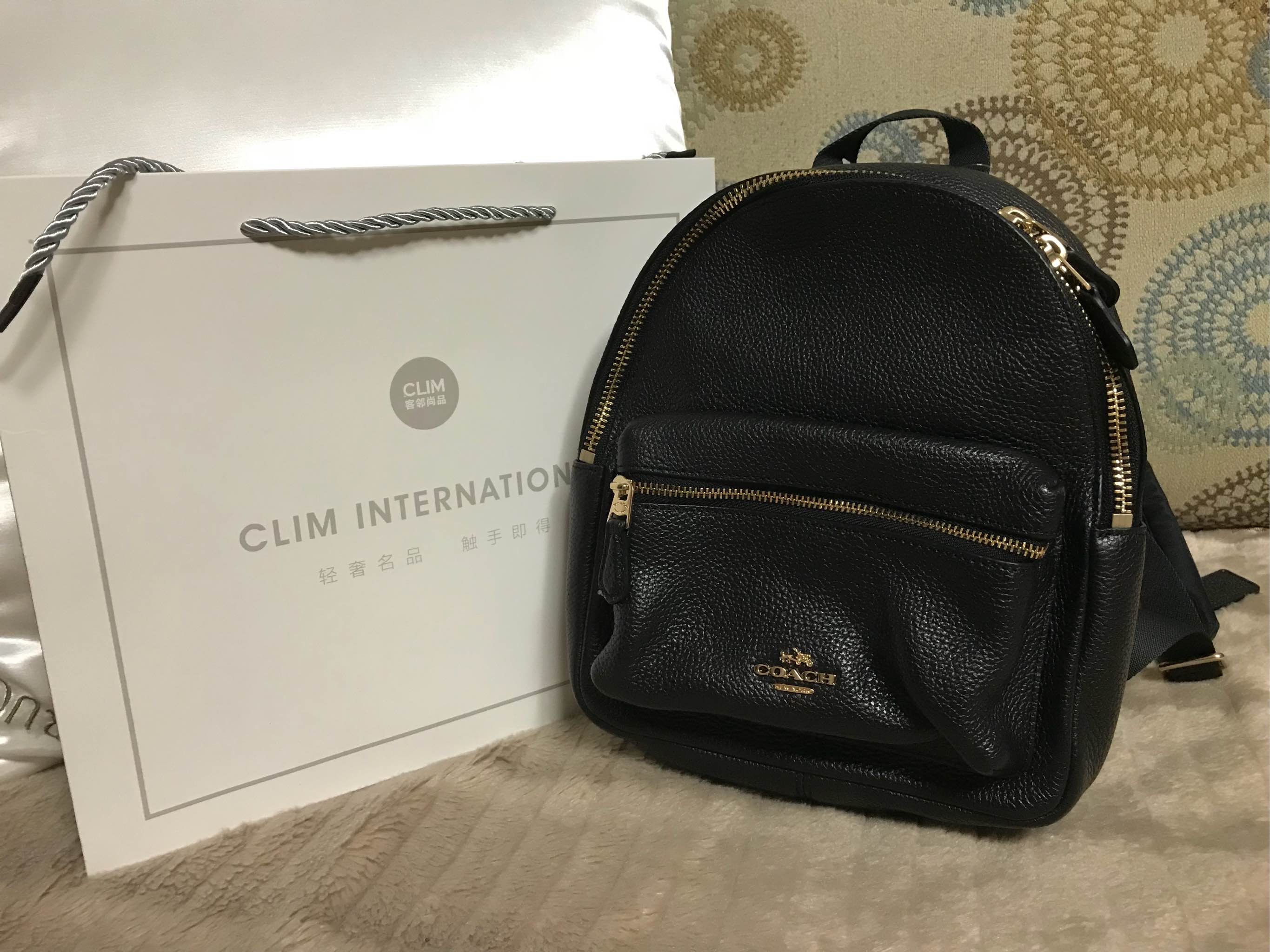 女包coach蔻驰什么档次,夏天适合背哪款coach蔻驰女包