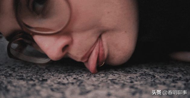 舔病毒的瑞士女孩,瑞士舔病毒的女孩