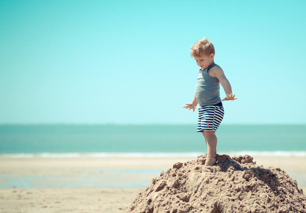 孩子遇到一点困难就崩溃,孩子遇到挫折就崩溃怎么办