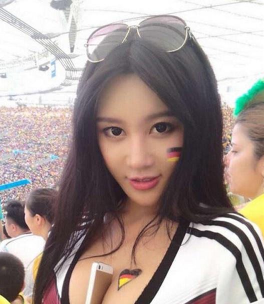 最美足球宝贝樊玲现状,樊玲最美视频大全