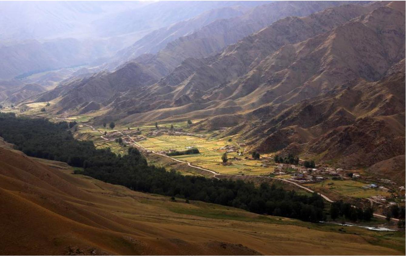 新疆哈密市伊吾县气候条件咋样,新疆哈密市伊吾县属于南疆么