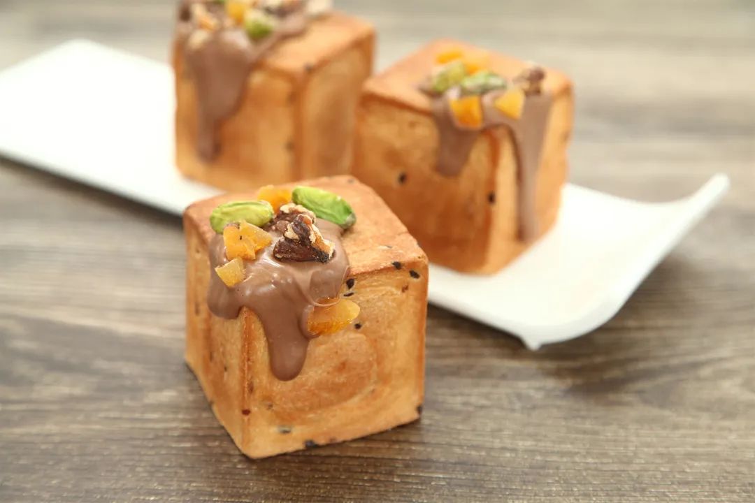 营养又美味的吐司,顺盈猪拉虎创意吐司