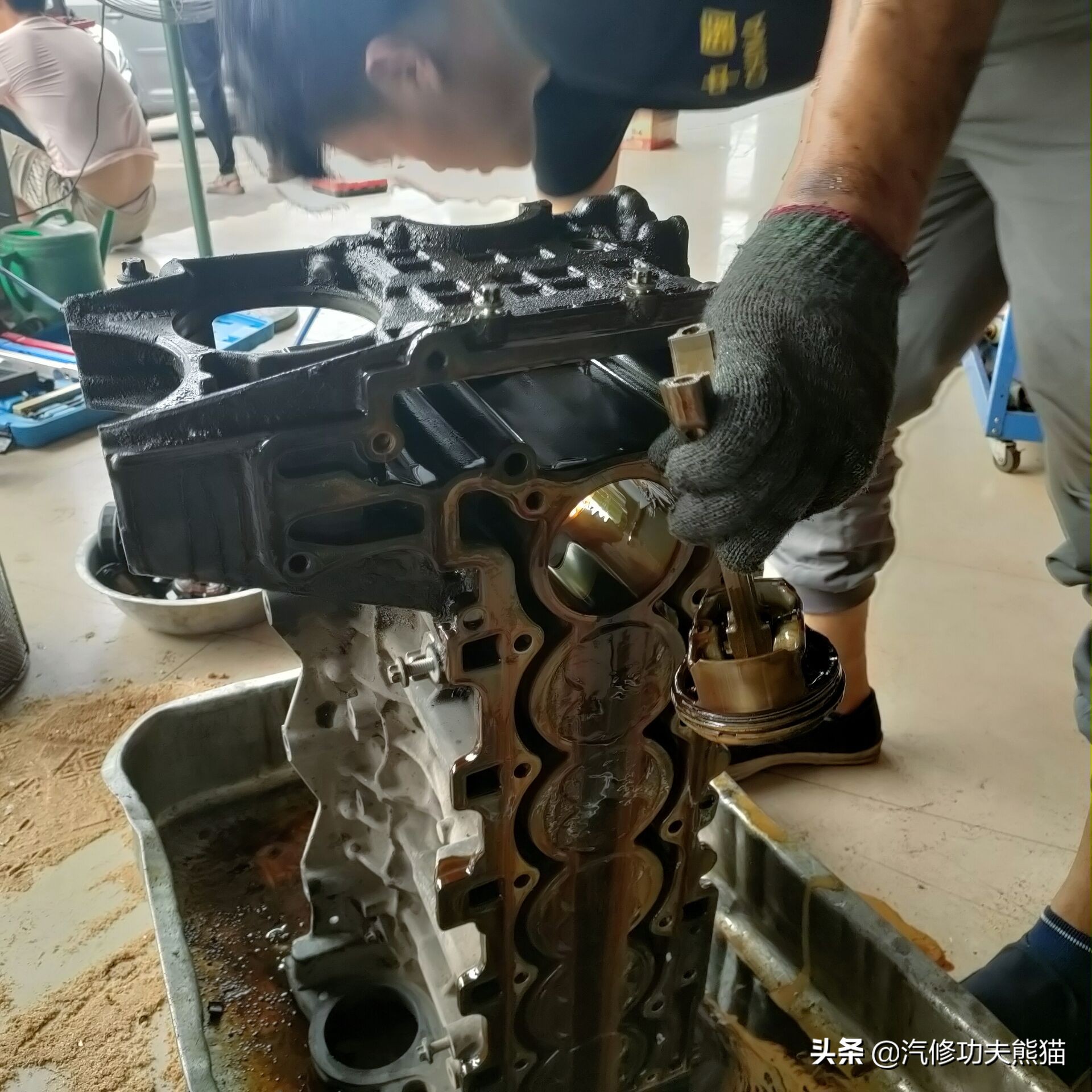 e90宝马325i容易烧机油,宝马e90325i烧机油能修好吗