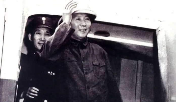 蒋介石用缓兵之计，让美国帮其转运部队，毛主席将计就计揭穿阴谋