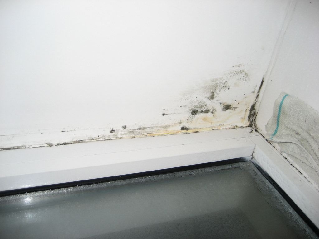 白墙有小坑怎么去除,白墙打洞上的污渍怎么去除