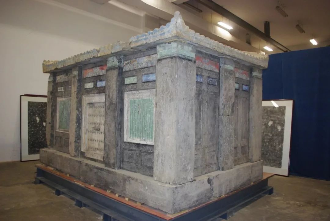 午夜时分，西安长安区一村子的古墓里突然发出一声巨响！而墓主人竟然是唐玄宗曾经最宠爱的女人，不是杨玉环