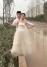 想怎么样就怎么样英语,生命太短暂快乐至上