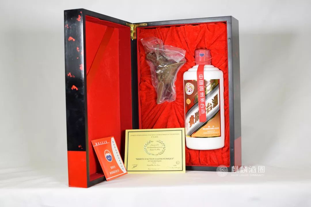 茅台酒介绍和讲解,茅台酒飞天图8个鉴别细节