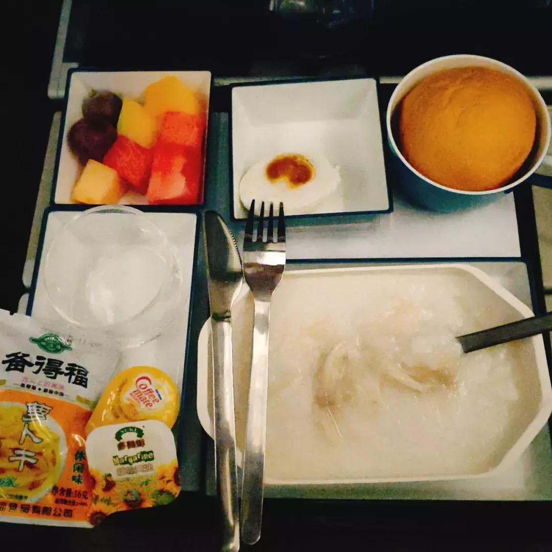 一生必去一次的神奇国度，榴莲白菜价，还有千与千寻里的海上火车