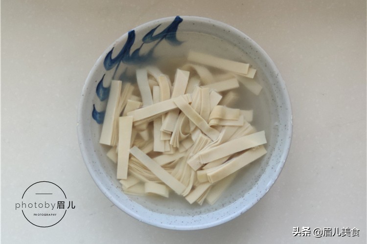 豆腐皮上桌凉拌一家人,豆腐皮的12种吃法视频