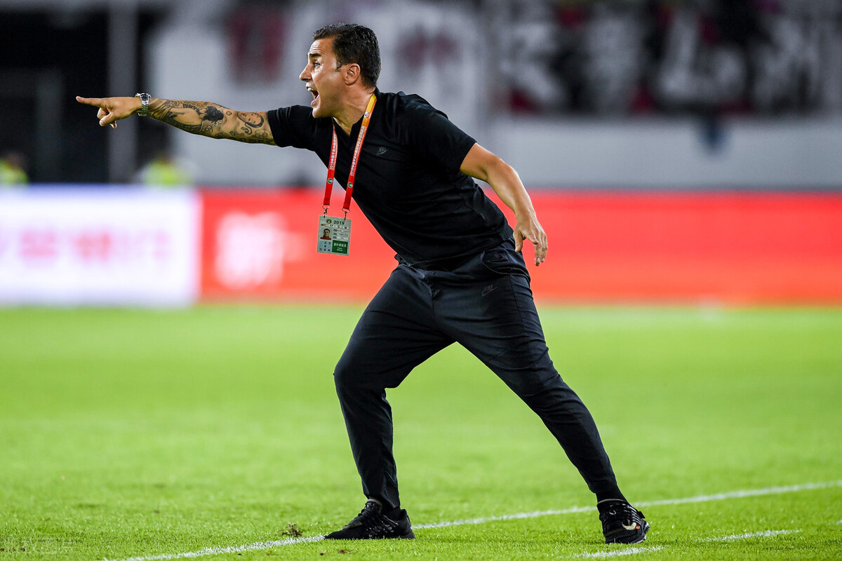 广州恒大里皮历次神奇换人,里皮执教恒大阵型图