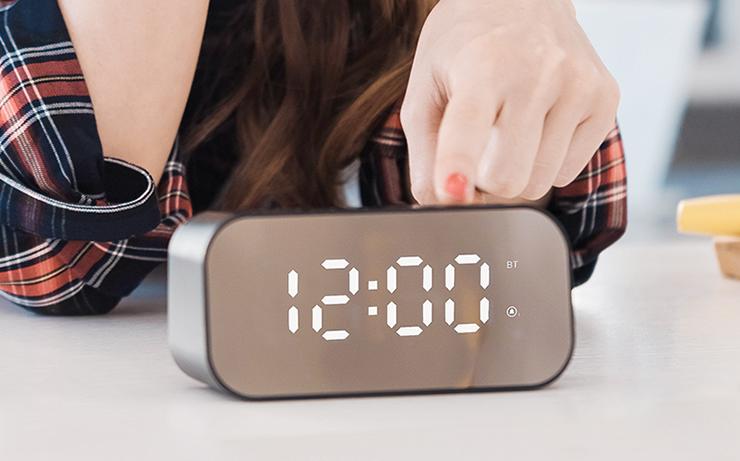 高端透明石英钟,玻璃透明钟表