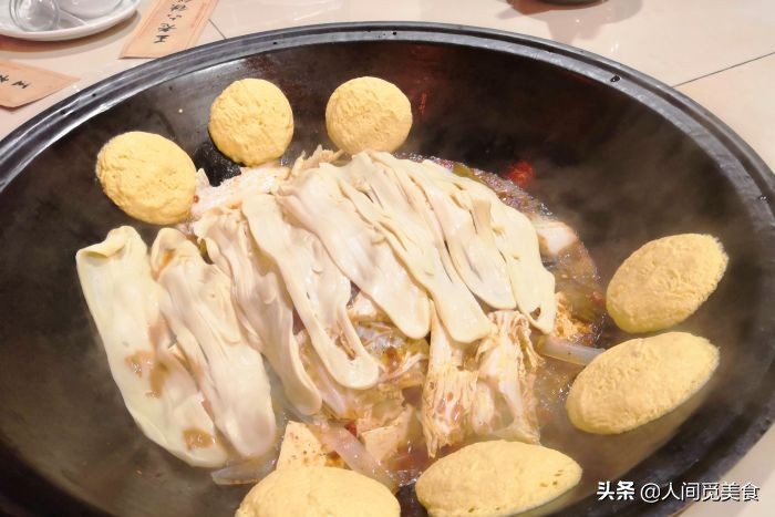 天津吃铁锅炖鱼,天津大铁锅炖鱼推荐