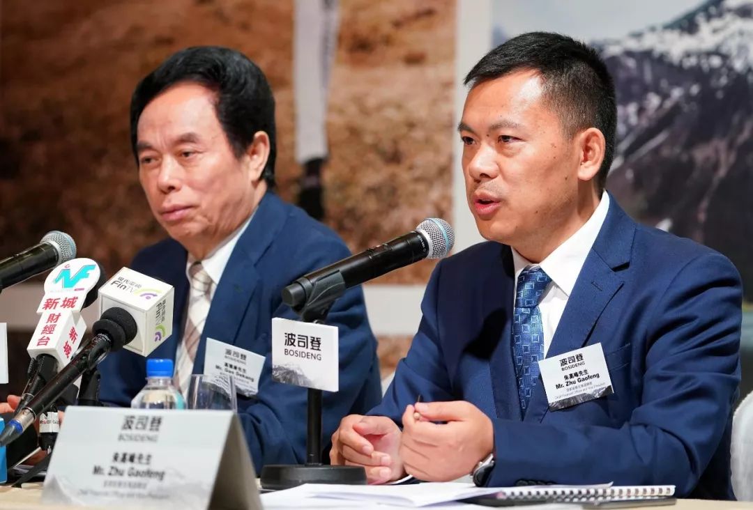 贵是波司登的救命稻草吗,为啥波司登比雪中飞贵