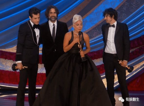 再想想昨天的奥斯卡，是不是记住的只有她！