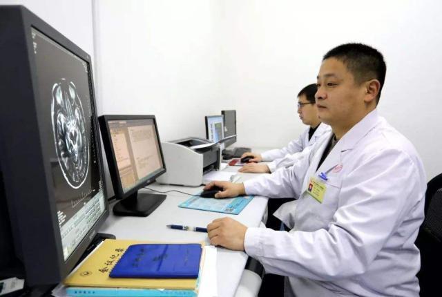 学医最好的十大专业排名,学医专业中哪个科室最挣钱