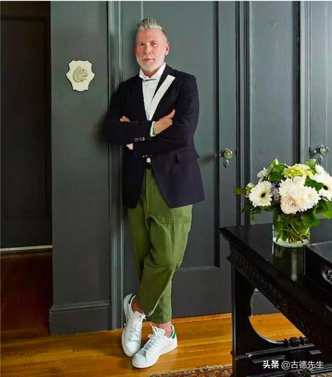 男式个性春季穿搭,男士显白穿搭