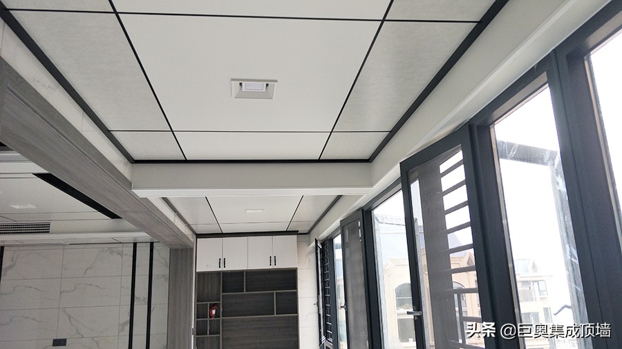 铝蜂窝大板和铝扣板哪个造价便宜,铝大板和蜂窝大板中式