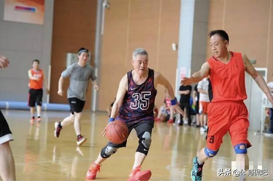 没事就“约架PK”！本山大叔的篮球情结是否可与辽篮一叙情缘？