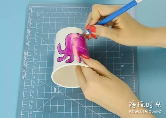 小朋友纸杯新玩法,发现更多有趣纸杯新玩法