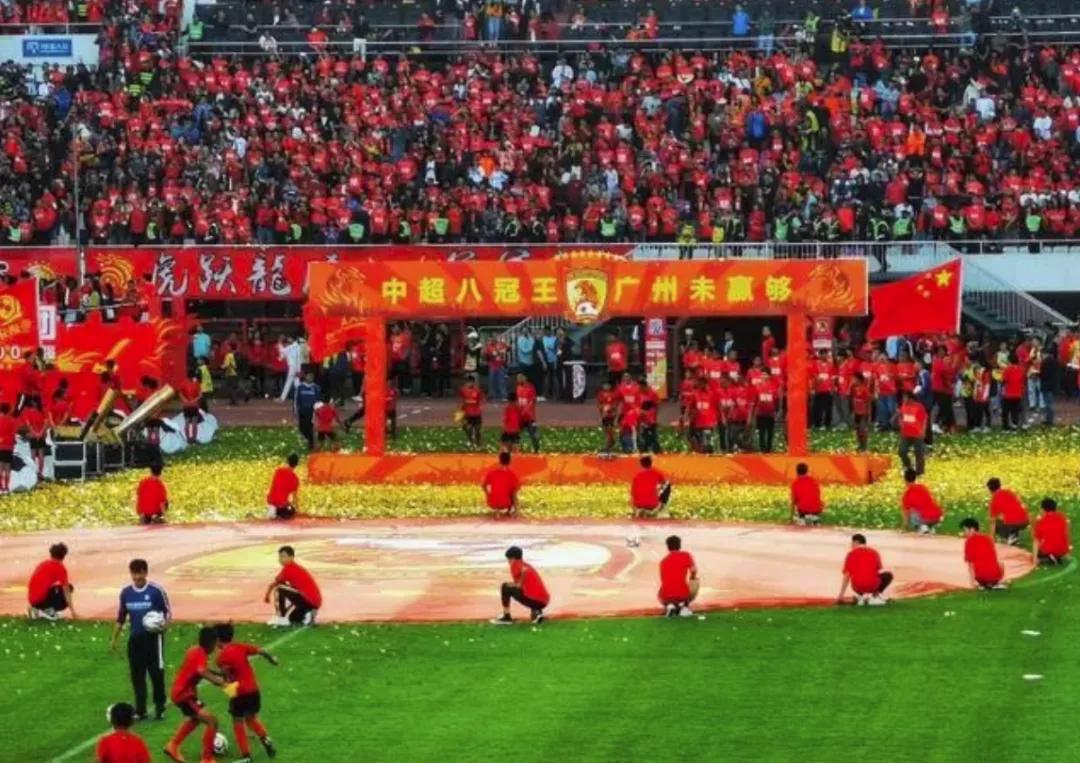 哪些房地产撑不住了,为什么房地产商人都愿意玩足球