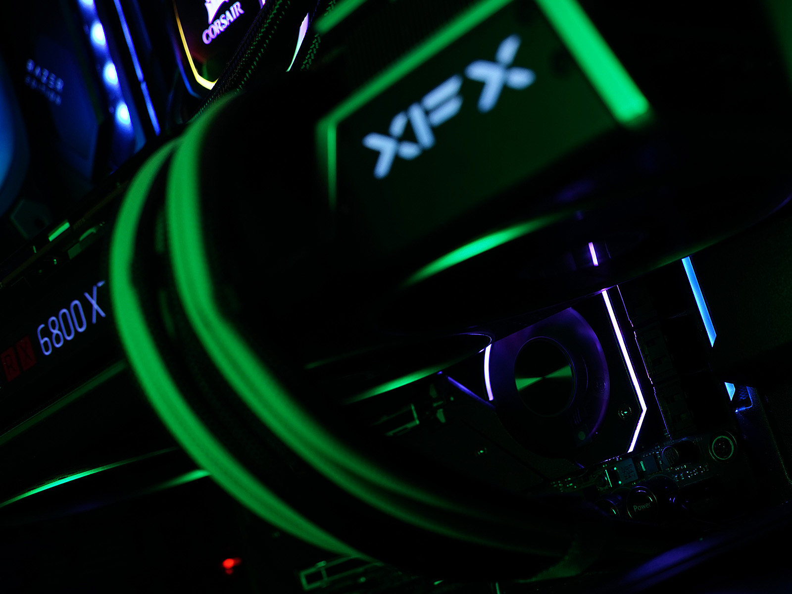 浼氳烦鑸炵殑妗屾父,浼氳烦鑸炵殑鎵嬫満妗岄潰