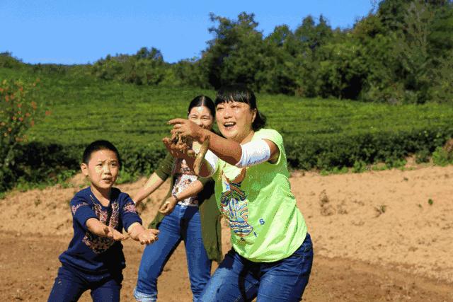 儿歌池塘里小泥鳅,池塘泥鳅儿歌