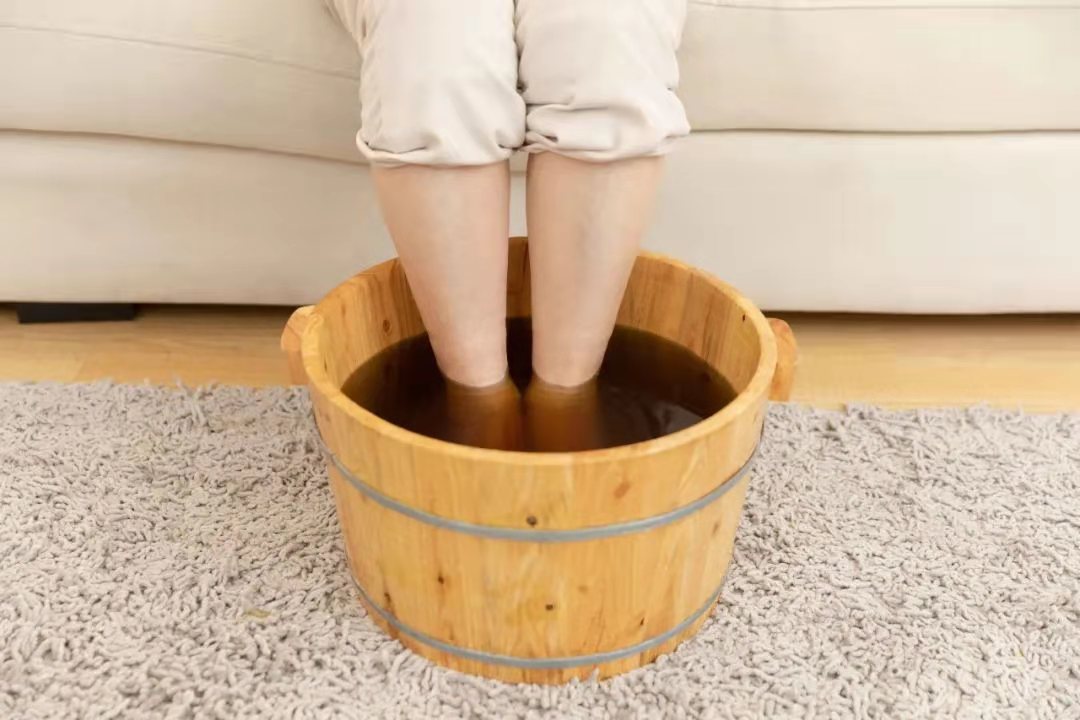 穿拖鞋出脚汗小妙招,夏天容易出脚汗怎么办