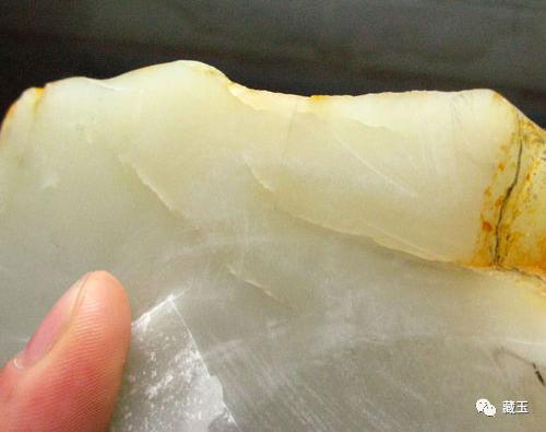 无裂不成玉,和田玉怎么才能看出有没有裂