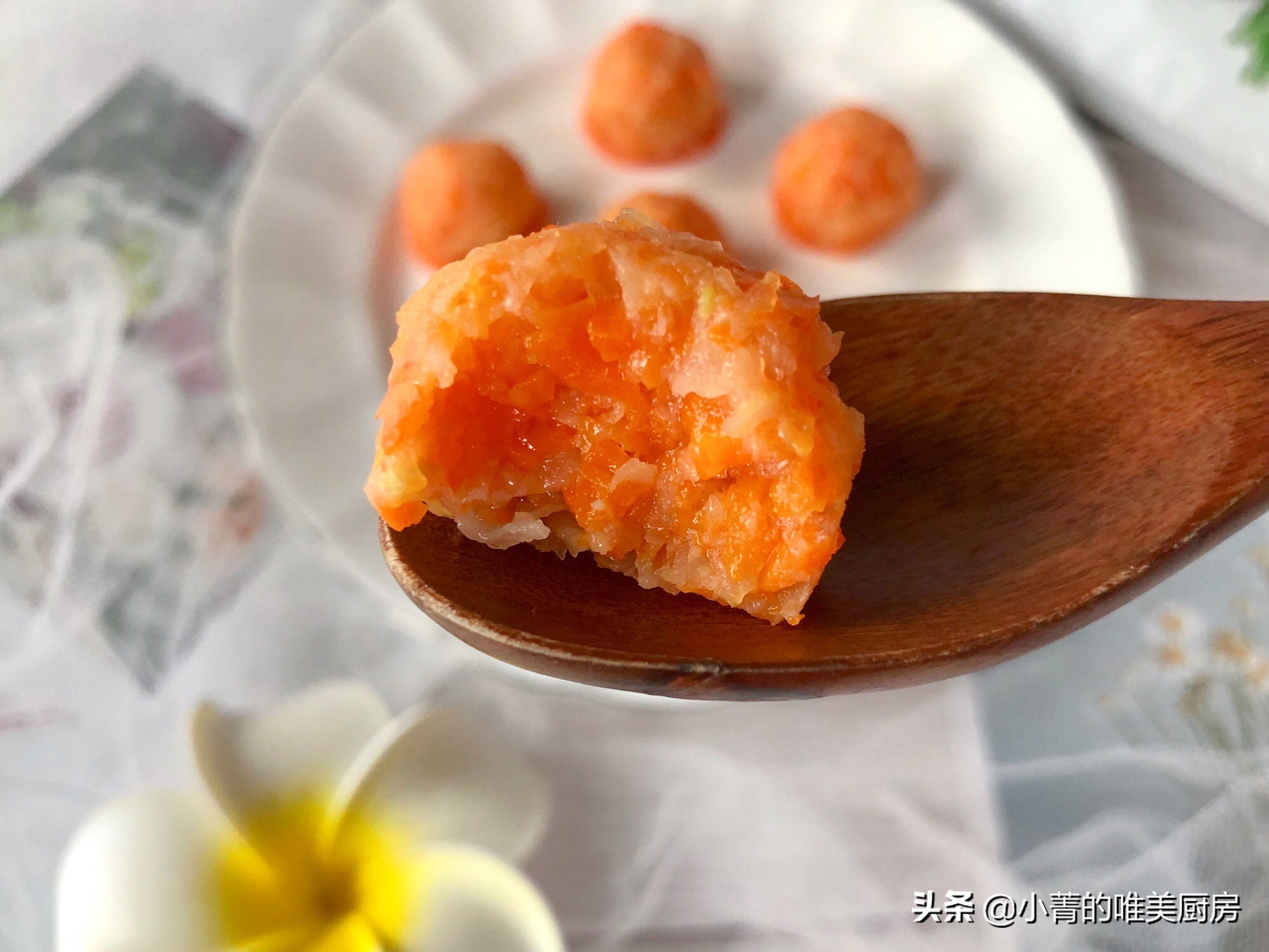 怎样做虾肉丸子又嫩又好吃,脆皮虾丸子怎样做到又嫩又滑