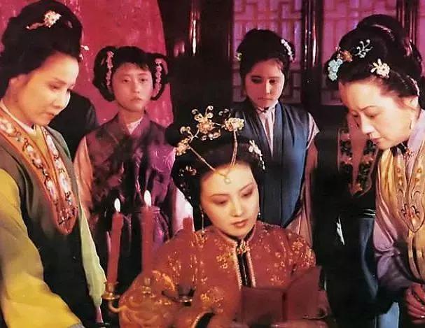 抄检大观园片段分析,抄检大观园是第几集