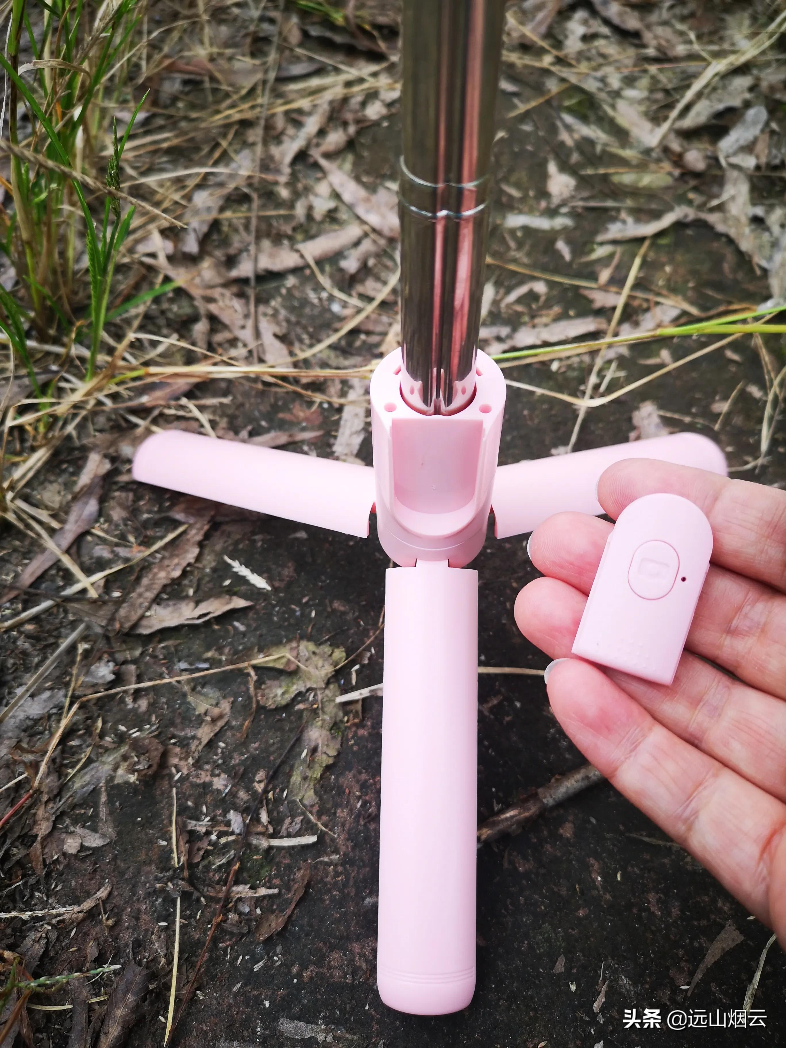 蓝牙自拍杆使用教程,教大家学习自拍杆的小妙招