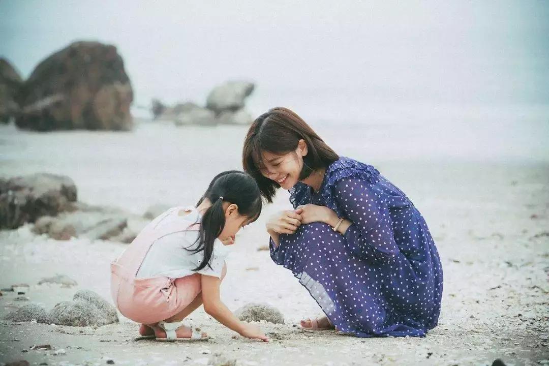 石头剪刀布赢了你输了世界,5个人玩石头剪刀布如何赢