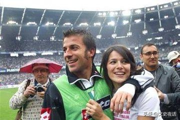 足坛最佳两对情侣,足坛十大模范夫妻