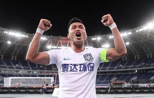 震惊全国然后消失...*疆新**足球的春天可能快要来了