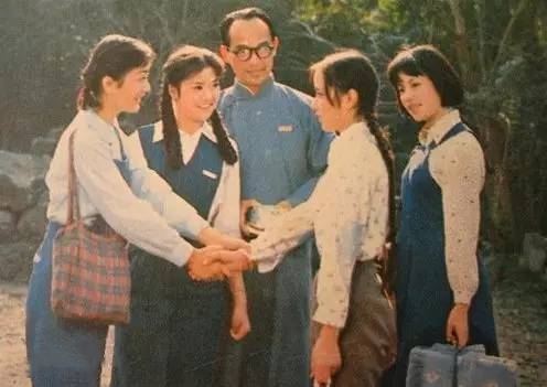 那些年我们穿过哪些校服,那些年我们的青春校服