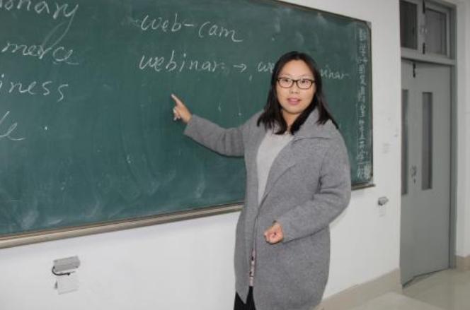 艺术专业专科线没过能读专科吗,高考只有专科的成绩选什么专业好