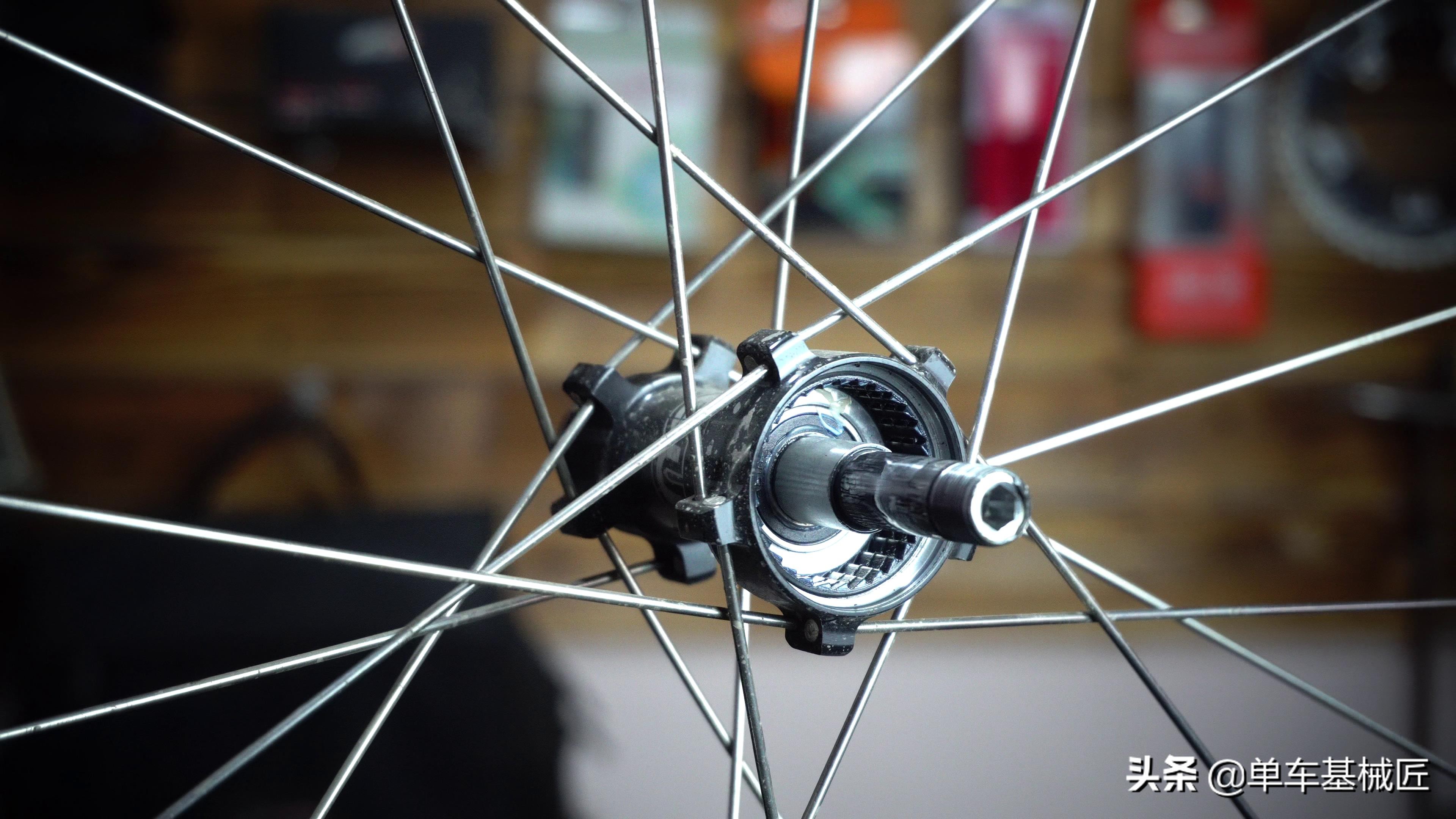 单车基械匠：Mavic轮组花鼓的拆卸，保养，轴承更换三合一教程
