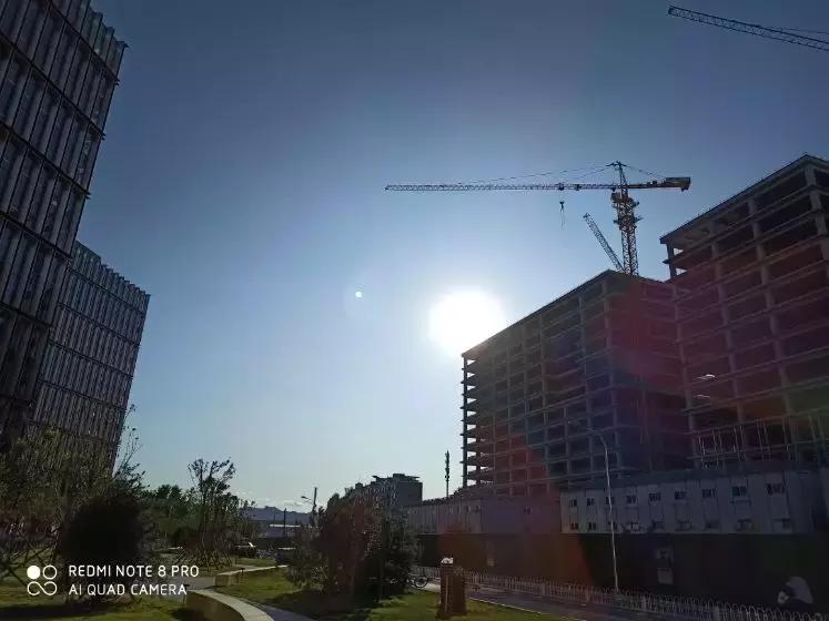 Redmi这款只卖1399元的6400w像素手机到底怎么样？