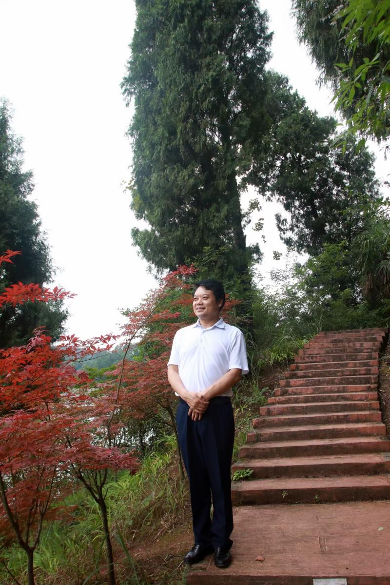 「编辑阳光」当代文化研究学者雷学刚佳作《感悟岁月》外四篇