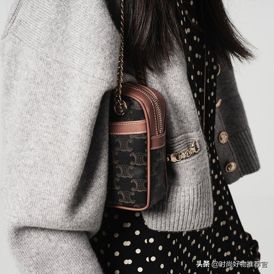 celine标志印花横款手袋,celine新款牛皮革手袋