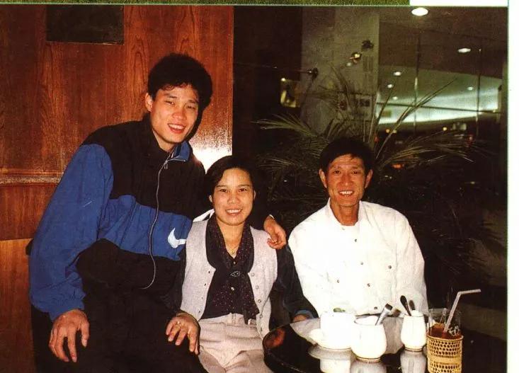 王思聪他爸经历了什么,王思聪他爸近期状况